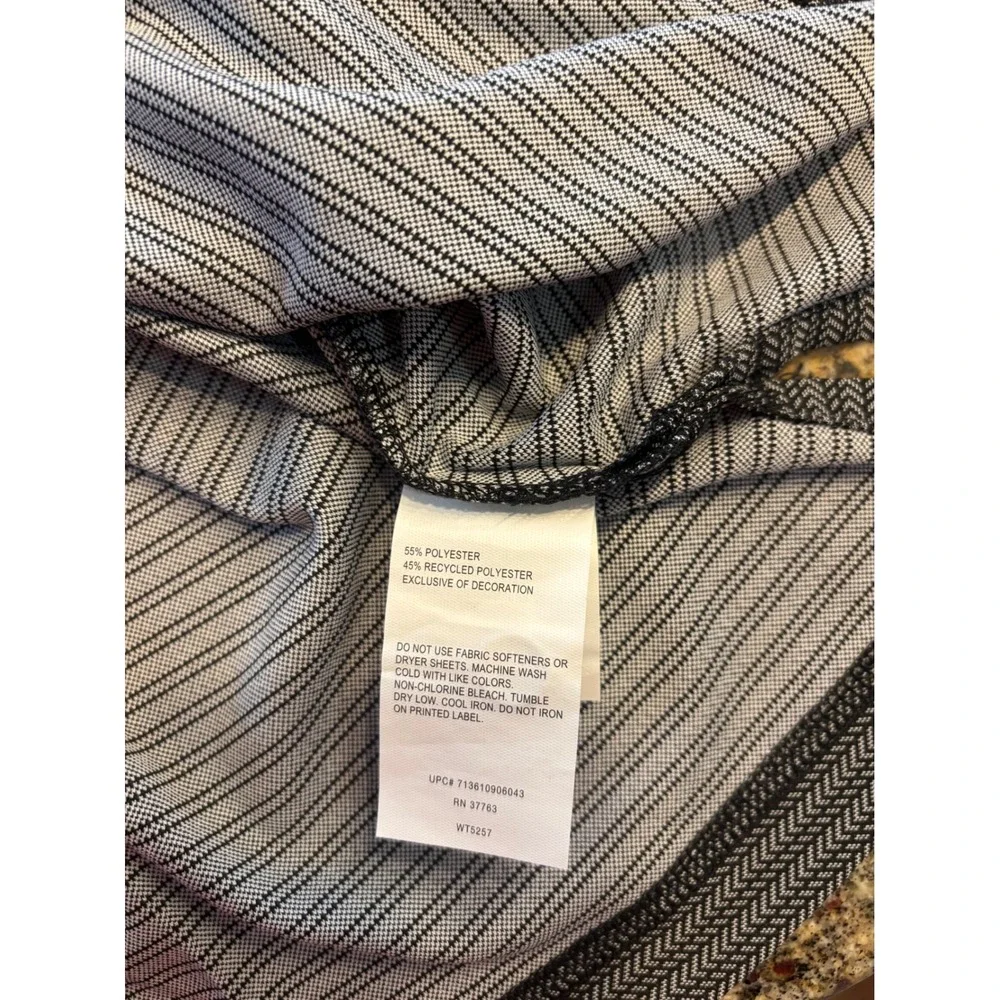 NWT Ben Hogan Performance Mens 2XL Gray Striped Moisture Wicking Golf Polo Shirt